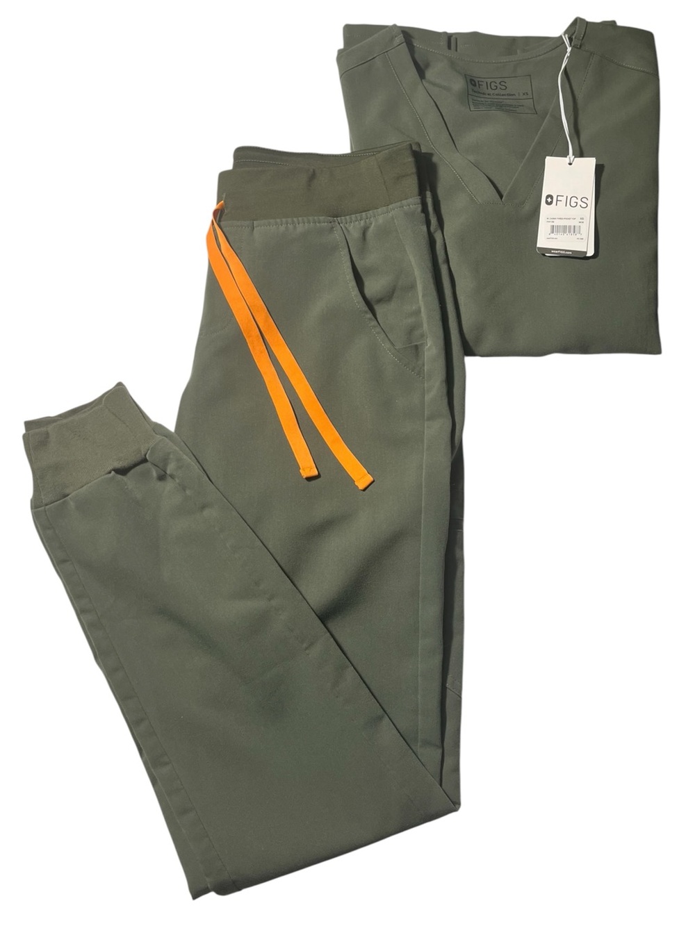 💚FIGS Set of both Casma Scrub XS Top NWT & Zamora XS-Tall pants EUC. Color-Moss.
